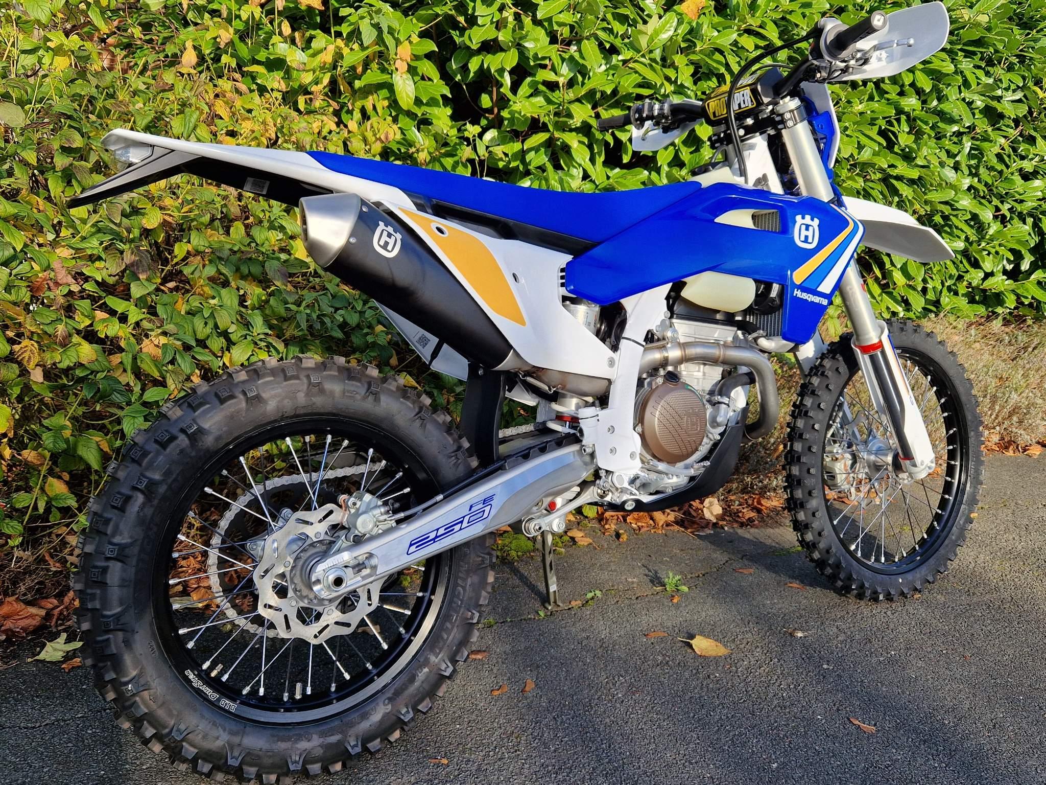 SOLD 2025 Husqvarna 250 X-Ring